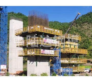 云南液壓爬模設(shè)備使用過程中需注意什么？